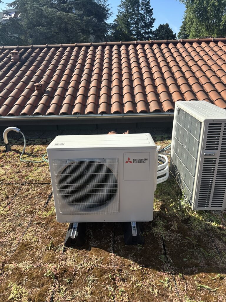 Installation d'un groupe extérieur Mitsubishi à Lyon Ouest