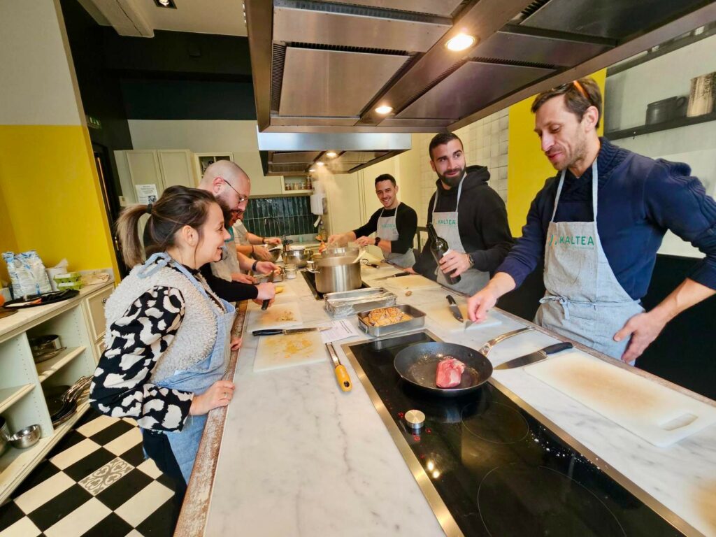 Les 21 et 22 novembre 2025, le réseau KALTEA a réuni ses concessionnaires à Lyon pour sa convention annuelle - activité atelier de cusine