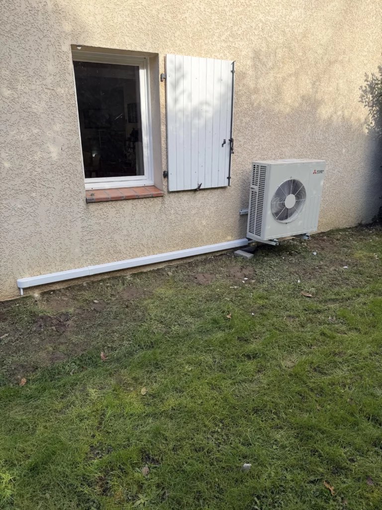 Installation d'un mono-split MITSUBISHI 5000W et d'un mono-split MITSUBISHI 2000W à Francheville par KALTEA Lyon Ouest